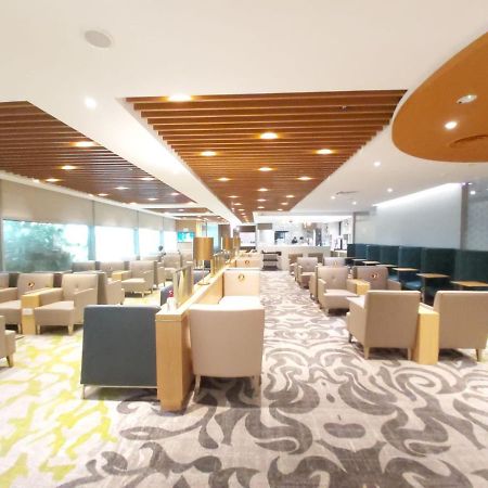 Ambassador Transit Lounge Terminal 3 Hotel สิงคโปร์ ภายนอก รูปภาพ