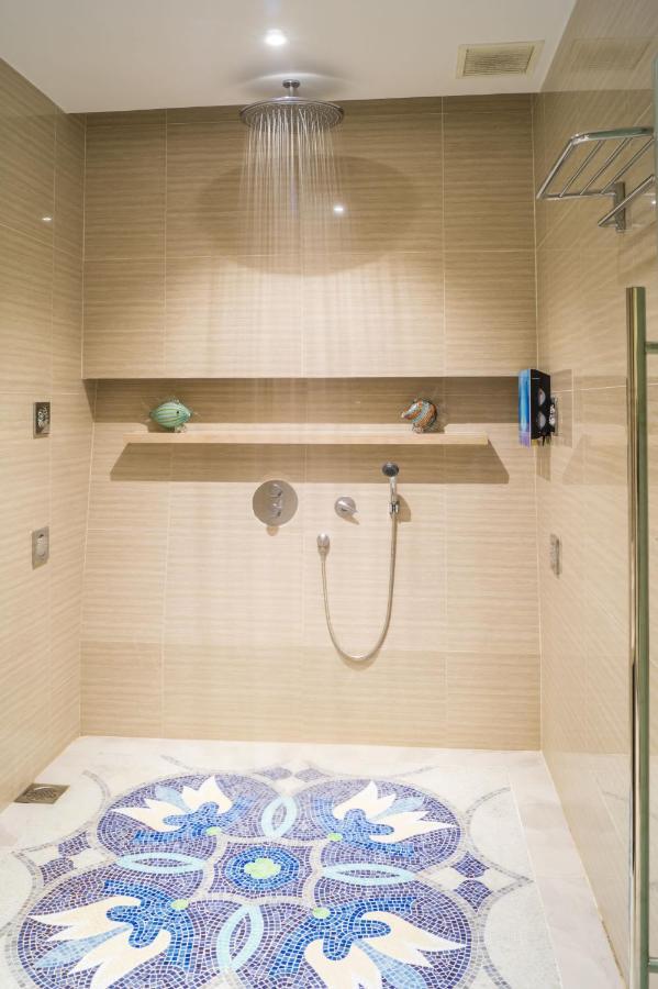 Ambassador Transit Lounge Terminal 3 Hotel สิงคโปร์ ภายนอก รูปภาพ